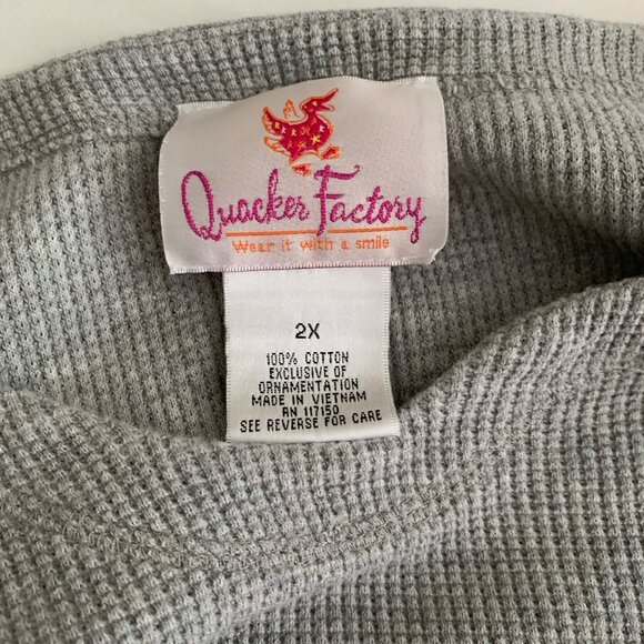 Quacker Factory Peace Sign Embellished Thermal Shirt 2X Gray Pullover READ - Picture 8 of 10
